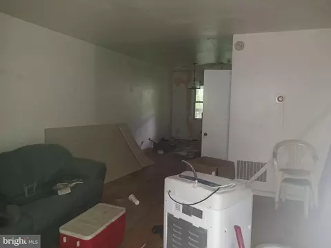 Living - 3734 Overview Rd, Baltimore, MD 21215 photo 1 of 1