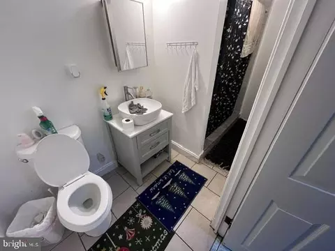 Bath - 3246 E Baltimore St, Baltimore, MD 21224 photo 1 of 3
