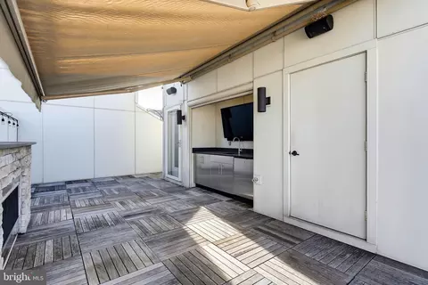 Exterior - 1245 Towson St, Baltimore, MD 21230 photo 4 of 4