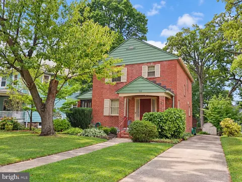 Exterior - 708 Dryden Dr, Baltimore, MD 21229 photo 2 of 11