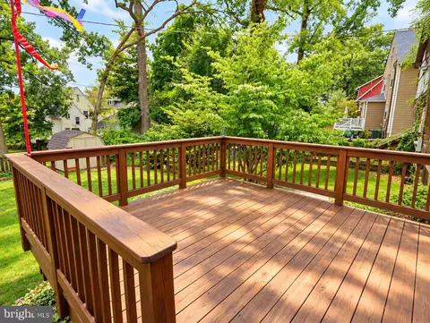 Exterior - 708 Dryden Dr, Baltimore, MD 21229 photo 10 of 11
