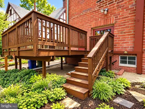 Exterior - 708 Dryden Dr, Baltimore, MD 21229 photo 7 of 11