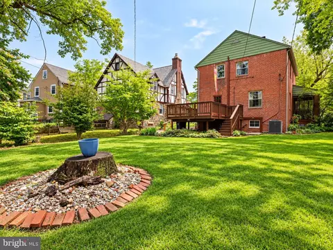 Exterior - 708 Dryden Dr, Baltimore, MD 21229 photo 6 of 11