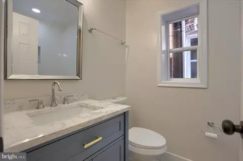 Bath - 841 Powers St, Baltimore, MD 21211 photo 1 of 2
