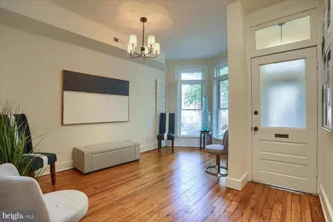 Entry Way - 841 Powers St, Baltimore, MD 21211 photo 1 of 10
