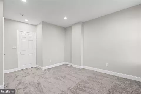 Entry Way - 22 N Gilmor St, Baltimore, MD 21223 photo 8 of 10