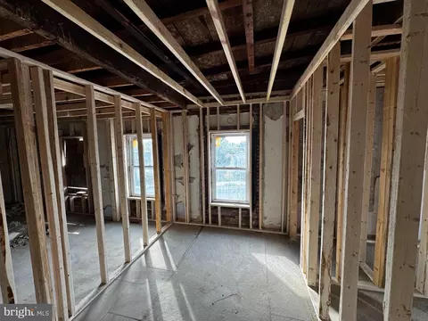 Entry Way - 341 S Payson St, Baltimore, MD 21223 photo 5 of 6