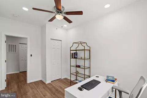 Entry Way - 1727 E 33rd St, Baltimore, MD 21218 photo 5 of 6