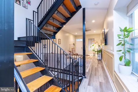 Entry Way - 3500 Fleet St, Baltimore, MD 21224 photo 3 of 6
