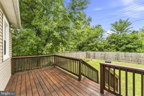 Exterior - 3708 Coolidge Ave, Baltimore, MD 21229 photo 5 of 7