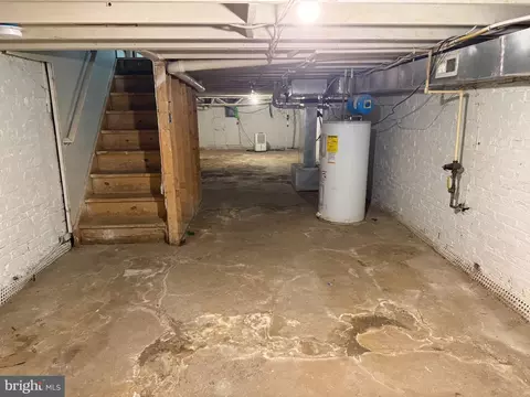Entry Way - 2408 E Madison St, Baltimore, MD 21205 photo 1 of 1