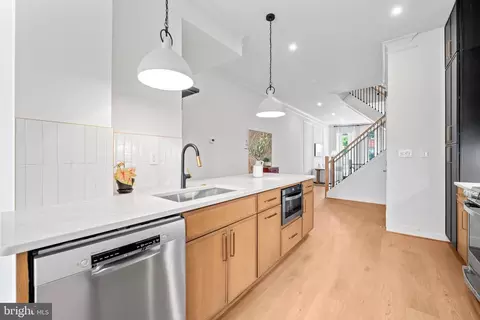 Kitchen - 309 E 22nd St, Baltimore, MD 21218 photo 4 of 5
