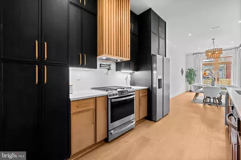 Kitchen - 309 E 22nd St, Baltimore, MD 21218 photo 2 of 5