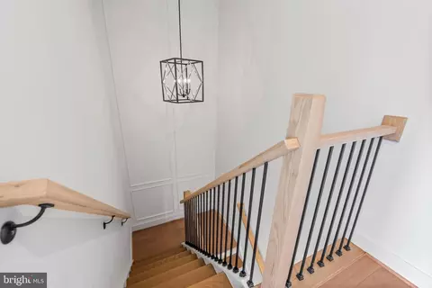 Entry Way - 309 E 22nd St, Baltimore, MD 21218 photo 2 of 4