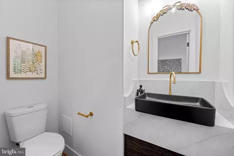 Bath - 309 E 22nd St, Baltimore, MD 21218 photo 1 of 6