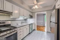 Kitchen - 111 Cross Keys Rd # D, Baltimore, MD 21210 photo 3 of 3
