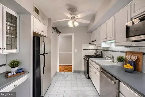 Kitchen - 111 Cross Keys Rd # D, Baltimore, MD 21210 photo 1 of 3