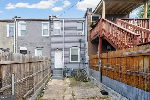 Exterior - 2502 E Madison St, Baltimore, MD 21205 photo 2 of 3