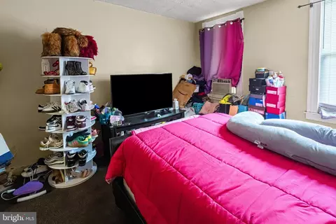 Bedroom - 2502 E Madison St, Baltimore, MD 21205 photo 3 of 4