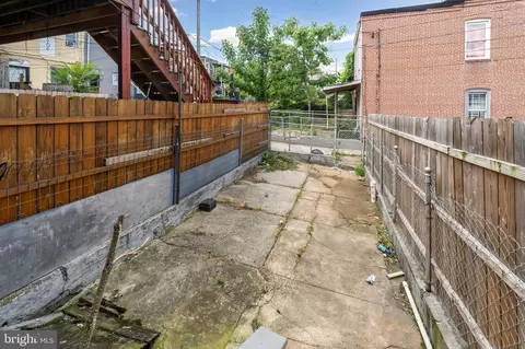 Exterior - 2502 E Madison St, Baltimore, MD 21205 photo 1 of 3