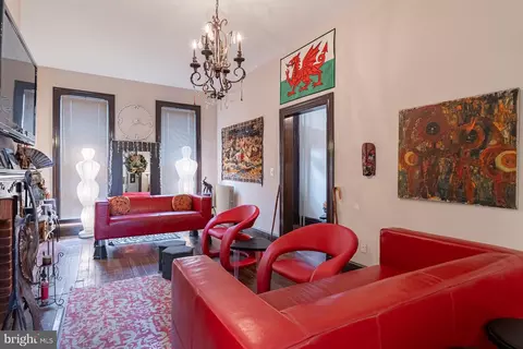 Living - 523 Scott St, Baltimore, MD 21230 photo 2 of 2