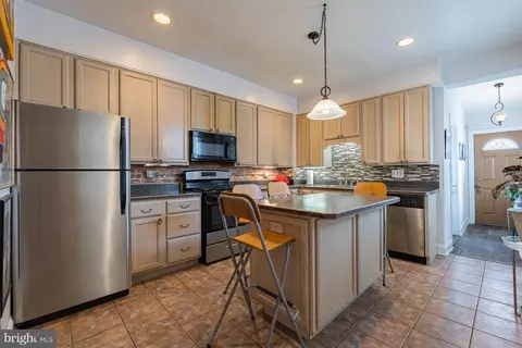Kitchen - 523 Scott St, Baltimore, MD 21230 photo 1 of 3