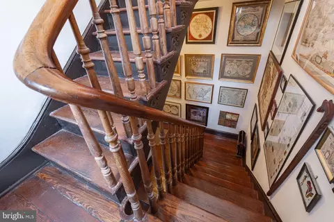 Entry Way - 523 Scott St, Baltimore, MD 21230 photo 14 of 16