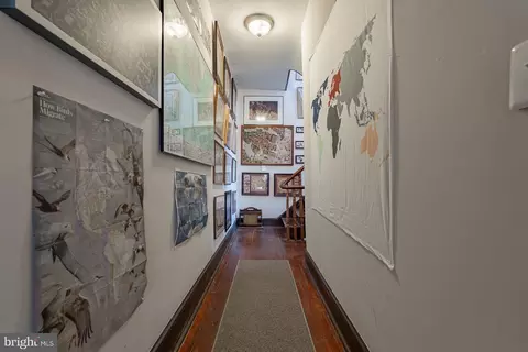Entry Way - 523 Scott St, Baltimore, MD 21230 photo 12 of 16