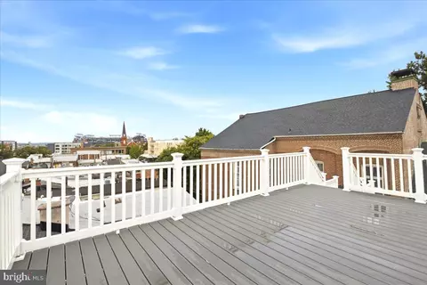 Exterior - 40 Poultney St E, Baltimore, MD 21230 photo 6 of 8