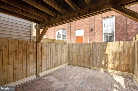Exterior - 40 Poultney St E, Baltimore, MD 21230 photo 7 of 8