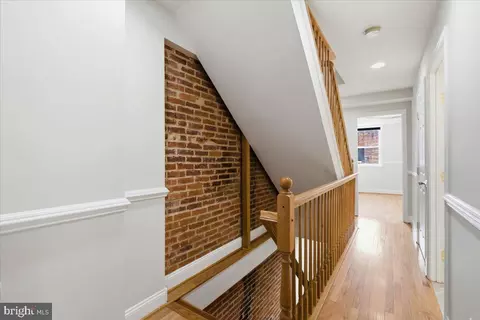 Entry Way - 40 Poultney St E, Baltimore, MD 21230 photo 2 of 5
