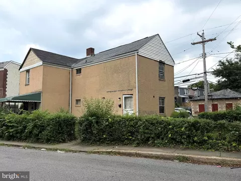 Exterior - 4909 Pembridge Ave, Baltimore, MD 21215 photo 3 of 5
