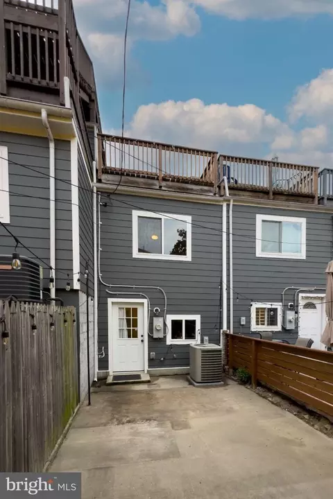 Exterior - 417 S Regester St, Baltimore, MD 21231 photo 7 of 7