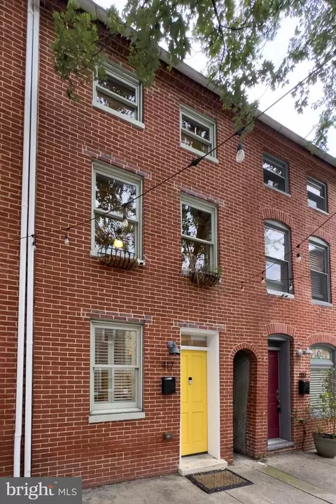 Exterior - 417 S Regester St, Baltimore, MD 21231 photo 2 of 7