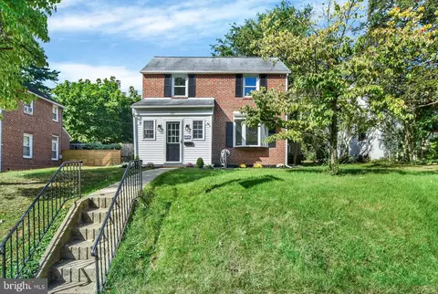 Exterior - 702 Devonshire Rd, Baltimore, MD 21229 photo 7 of 7
