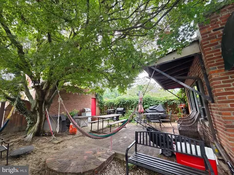 Exterior - 4019 Wilkens Ave, Baltimore, MD 21229 photo 2 of 3