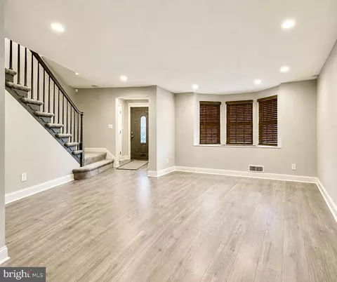Living - 1514 E 36th St, Baltimore, MD 21218 photo 3 of 6