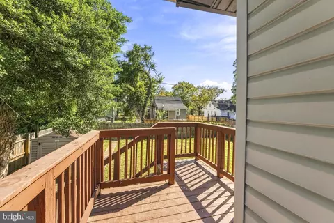 Exterior - 2913 Oakhill Ave, Baltimore, MD 21207 photo 3 of 6