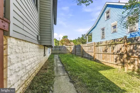 Exterior - 2913 Oakhill Ave, Baltimore, MD 21207 photo 5 of 6