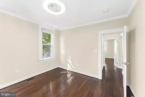 Bedroom - 2913 Oakhill Ave, Baltimore, MD 21207 photo 1 of 2