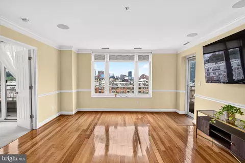 Living - 100 Harborview Dr #611, Baltimore, MD 21230 photo 4 of 8