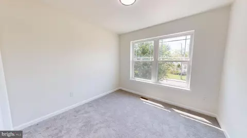 Entry Way - 3414 Hamilton Ave, Baltimore, MD 21214 photo 5 of 9