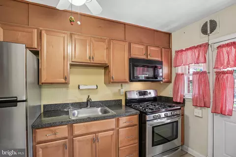 Kitchen - 3109 Moravia Rd, Baltimore, MD 21214 photo 1 of 2