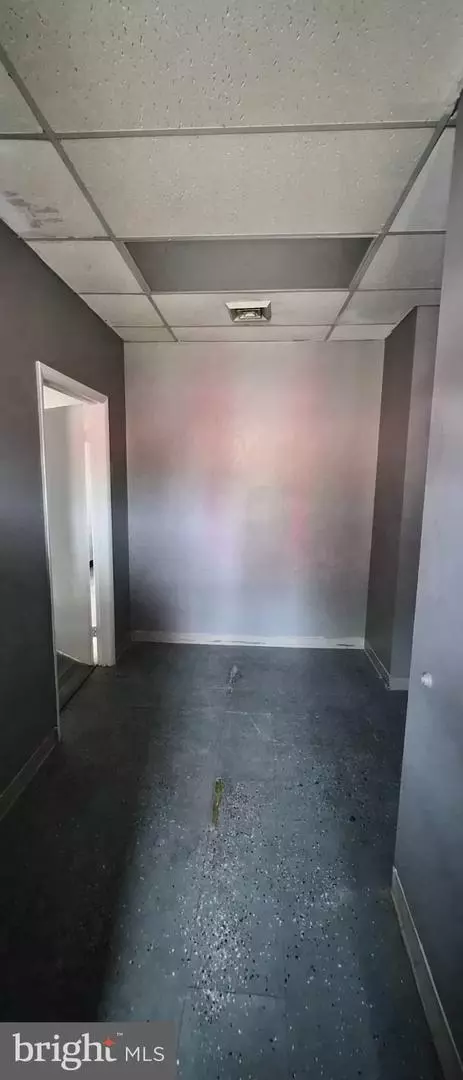 Entry Way - 3218 Belair Rd, Baltimore, MD 21213 photo 3 of 13
