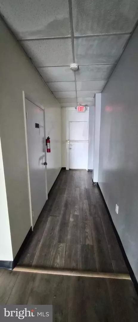 Entry Way - 3218 Belair Rd, Baltimore, MD 21213 photo 2 of 13