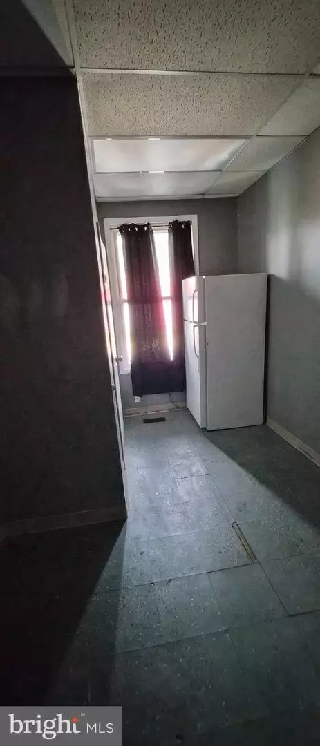 Entry Way - 3218 Belair Rd, Baltimore, MD 21213 photo 5 of 13