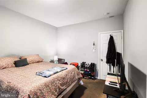 Bedroom - 307 N Monastery Ave, Baltimore, MD 21229 photo 2 of 5
