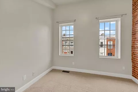 Bedroom - 803 Mangold St, Baltimore, MD 21230 photo 3 of 4