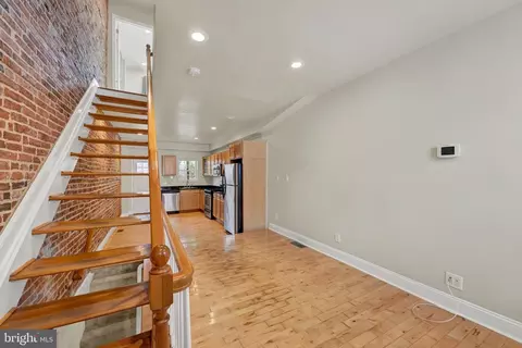 Entry Way - 803 Mangold St, Baltimore, MD 21230 photo 2 of 6