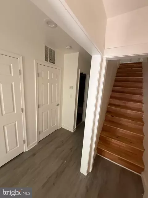 Entry Way - 1116 Harlem, Baltimore, MD 21217 photo 7 of 11